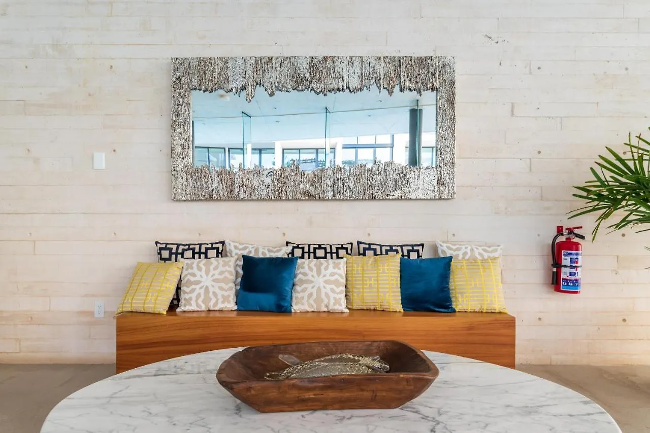 Luxury Condo Oceana, Steps From The Beach, Beach Club, Restaurant And Gym!! Playa del Carmen